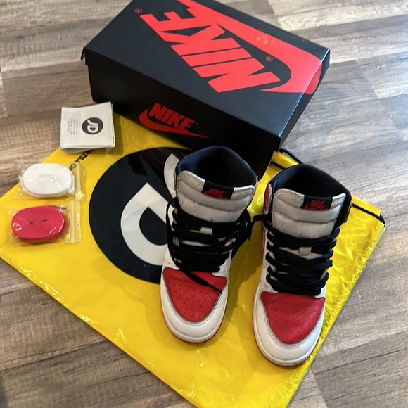 Nike Air Jordan 1 Retro High DG GS size 5.5Y = women’s 7 - Picture 2 of 7